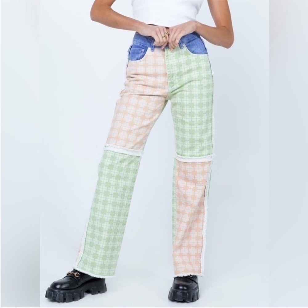 The Ragged Priest Patch Jeans. 26. NWT.